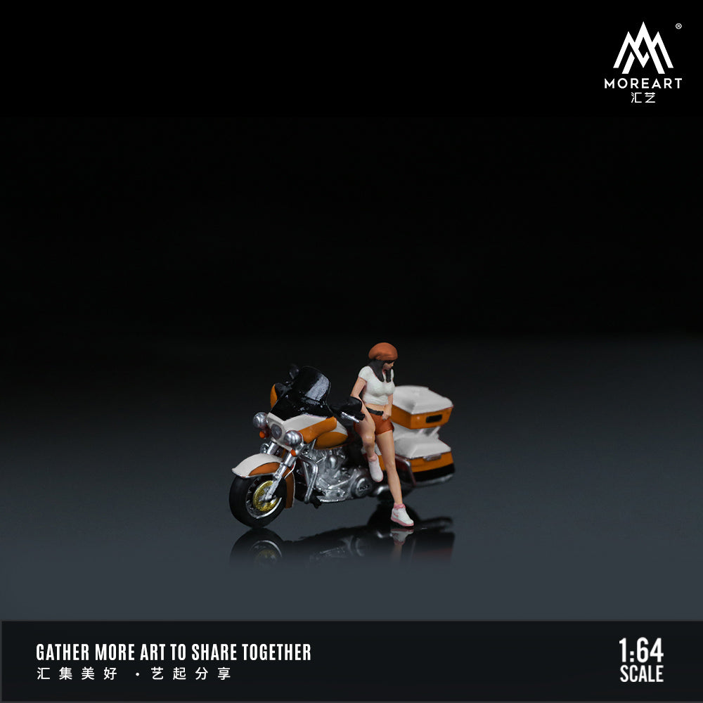 MoreArt 1:64 Harley-Davidson Cruiser White Orange Motorcycle Girl Set (1 Motorcycle + 1 Figure)