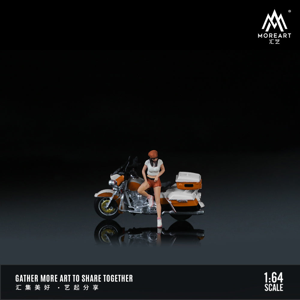 MoreArt 1:64 Harley-Davidson Cruiser White Orange Motorcycle Girl Set (1 Motorcycle + 1 Figure)