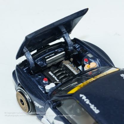 Mini GT 1:64 BMW M3 (E30) Kaido Works V1 KaidoHouse (KHMG154)