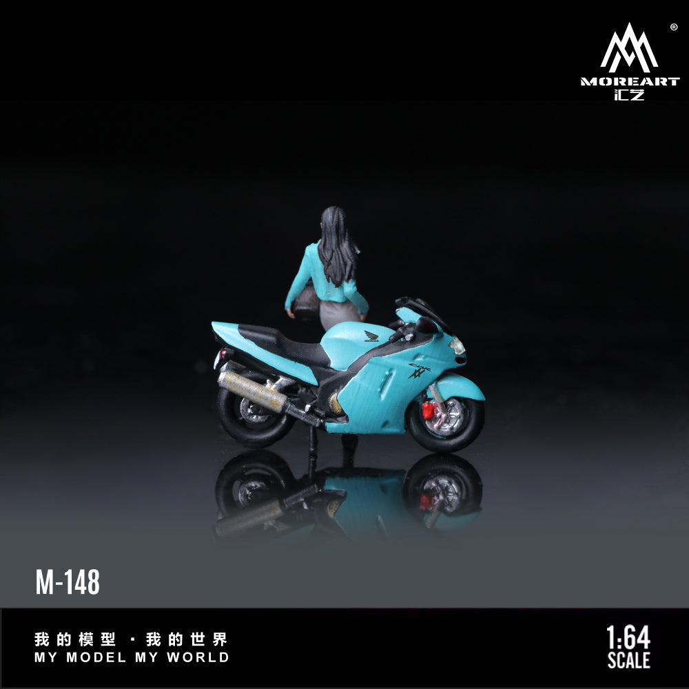 MoreArt 1:64 Honda CBR 1100XX Sky Blue Motorcycle Doll Set (1 Motorcycle + 1 Figure)