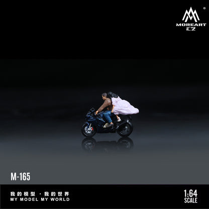 MoreArt 1:64 Suzuki Deep Blue Motorcycle Couple Dolls Set (1 Motorcycle + 2 Figures)