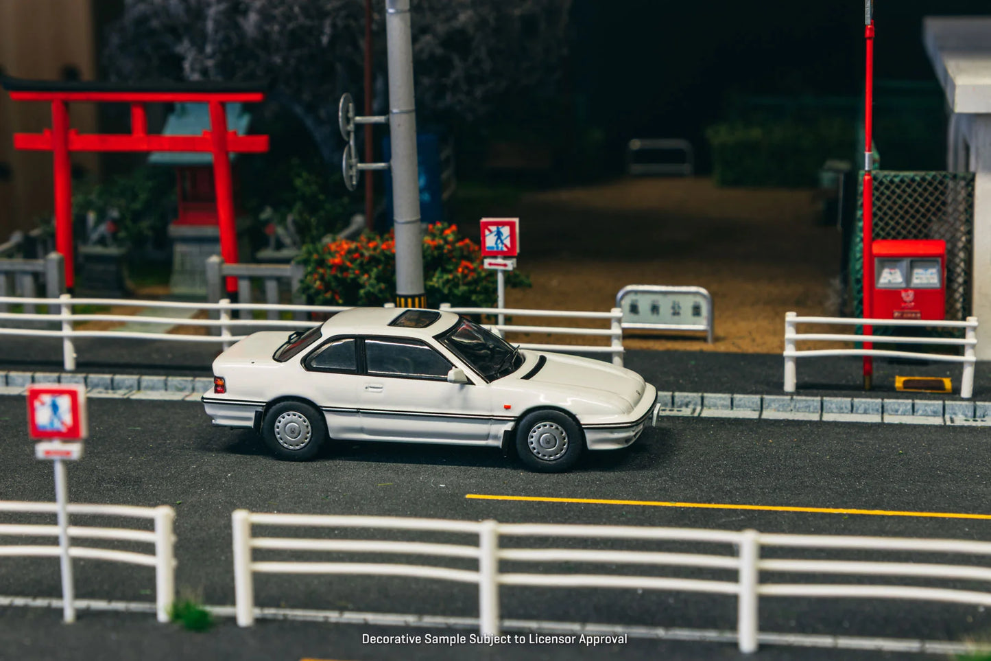 Tarmac Works 1/64 Honda Prelude (BA4) White- J Collection