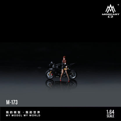 MoreArt 1:64 Yamaha R6 Black Pretty Girl Motorcycle Doll Set (1 Motorcycle + 1 Figure)