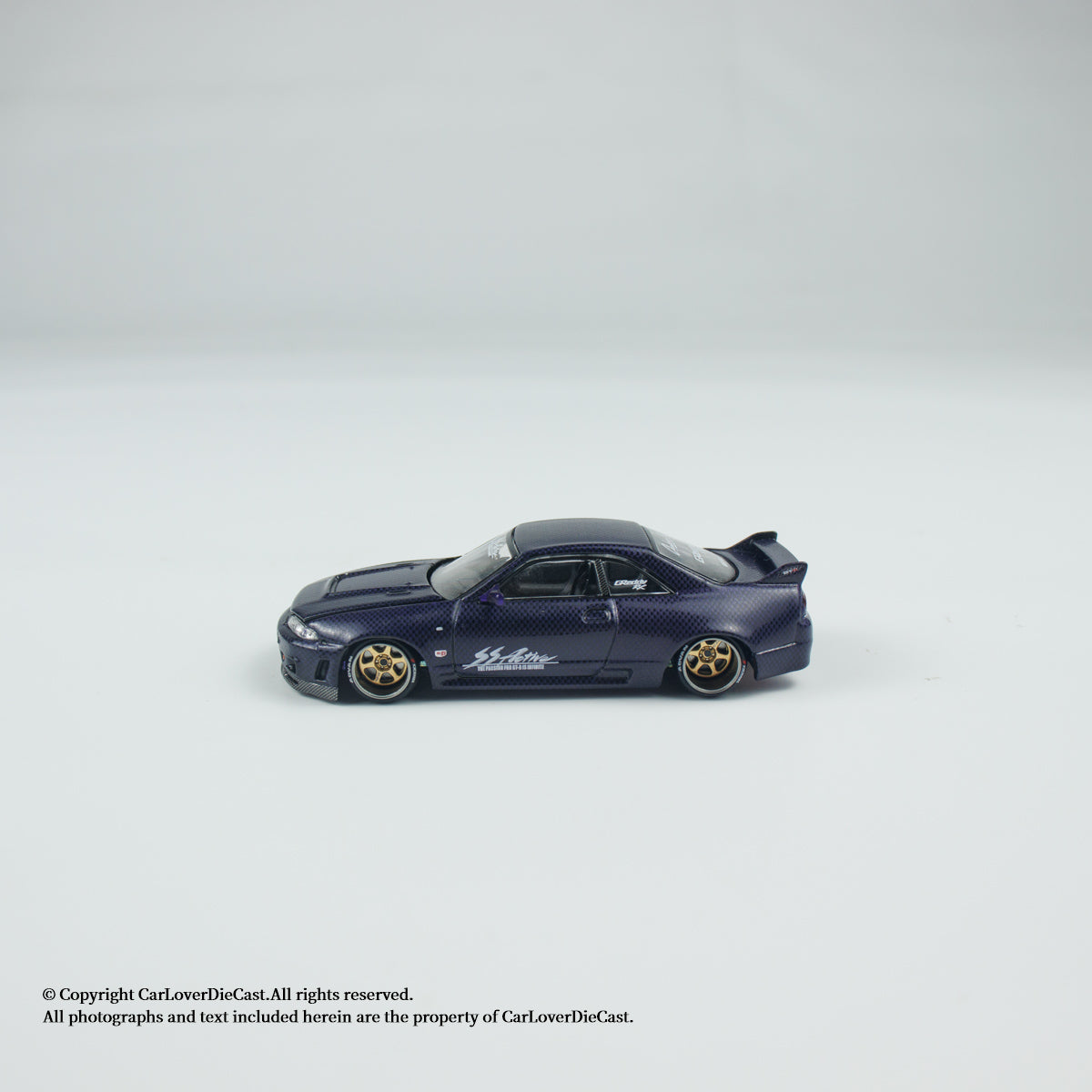 Mini GT 1:64 Nissan Skyline GT-R (R33) Active Carbon R V2 Kaido Kaidohouse (KHMG163)