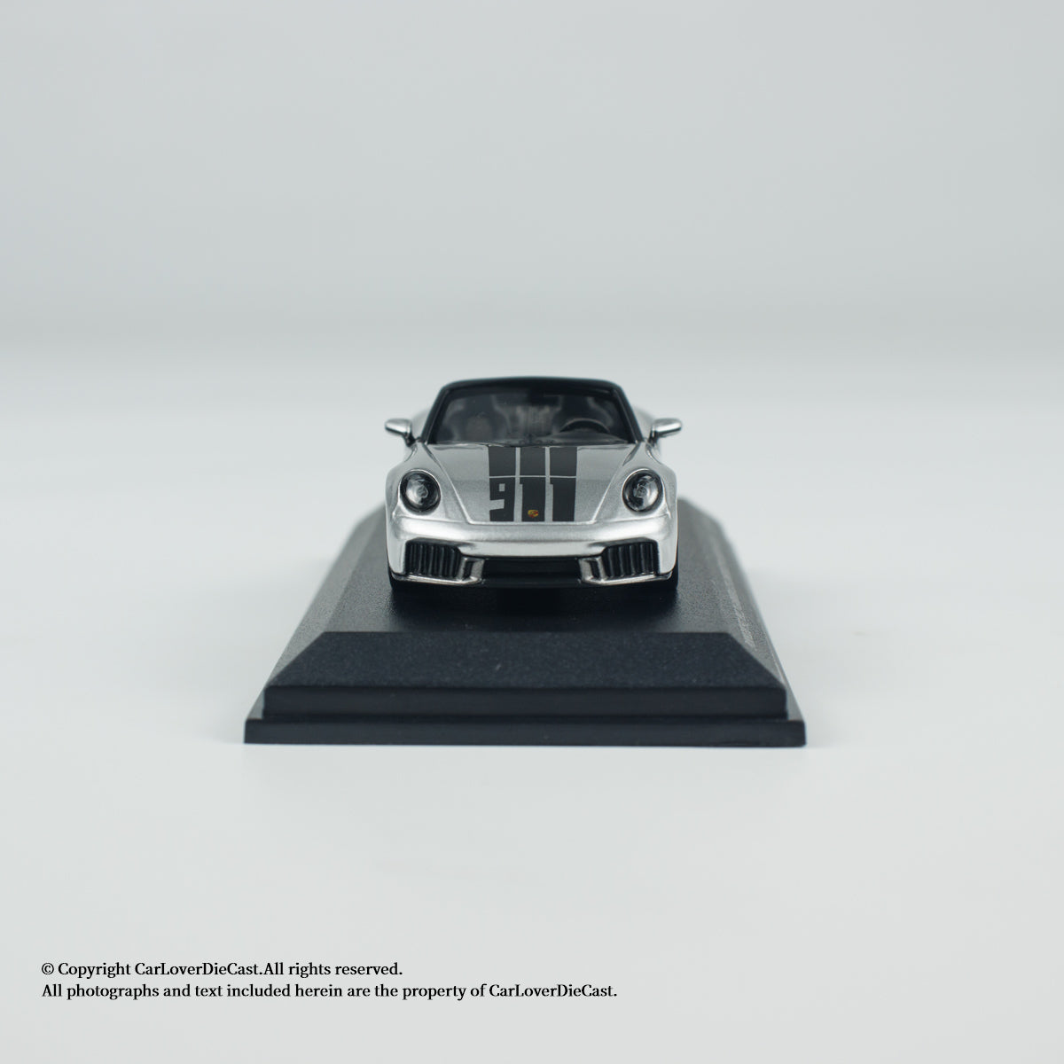 MINICHAMPS 1:64 PORSCHE 911 (992.2) CARRERA GTS CABRIOLET SPIRIT 70 - 2025 - Metallic Silver - EXCLUSIVE FOR CLDC
