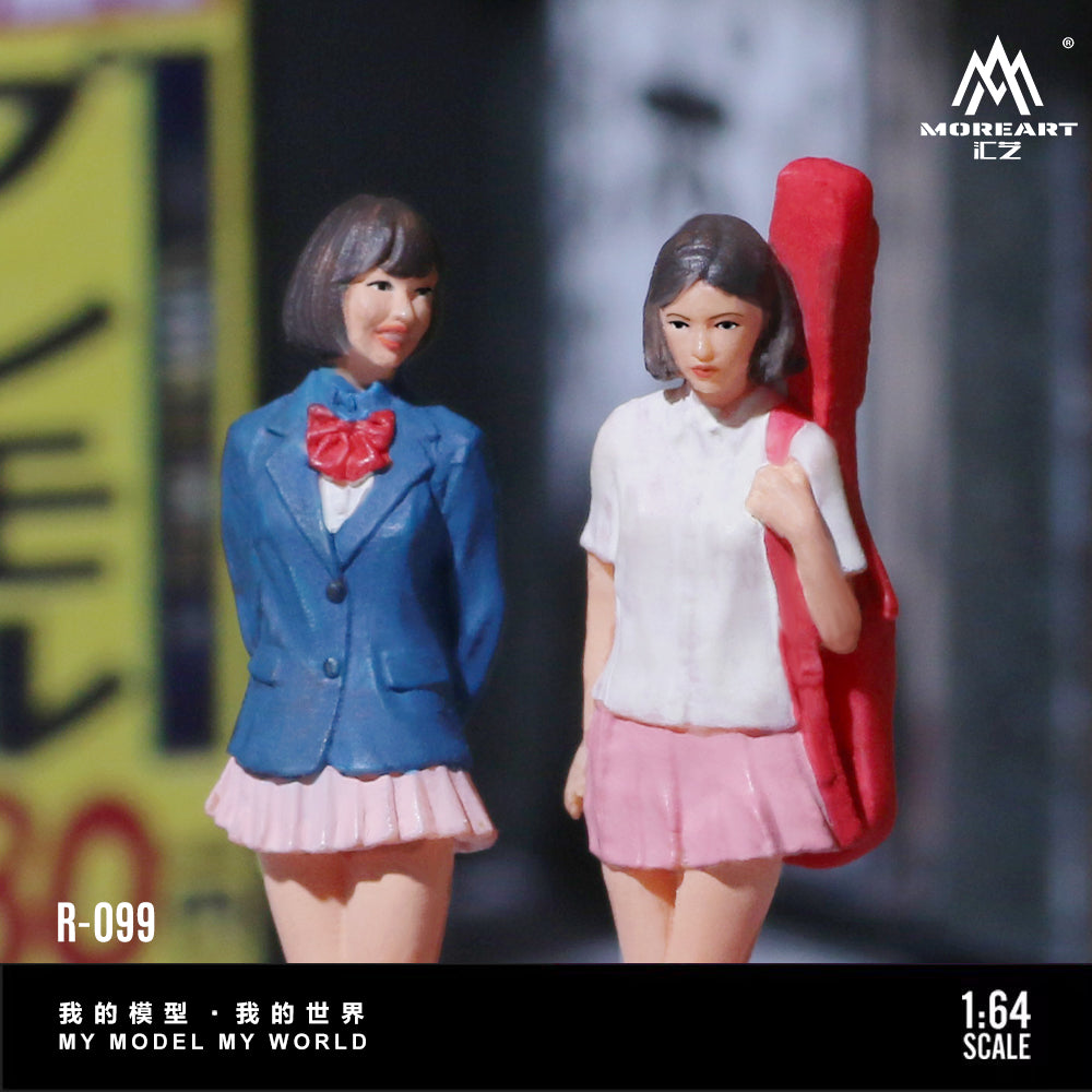 MoreArt 1:64 Japanese School Uniform Best Friends 2 Figure Set (2 Figures Set)