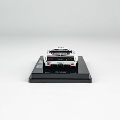 INNO64 1:64 LBWK F40 COLLET White in Premium Box Packaging (Chance of a Red Chase Car) (IN64-LBWKF40-COLLET)