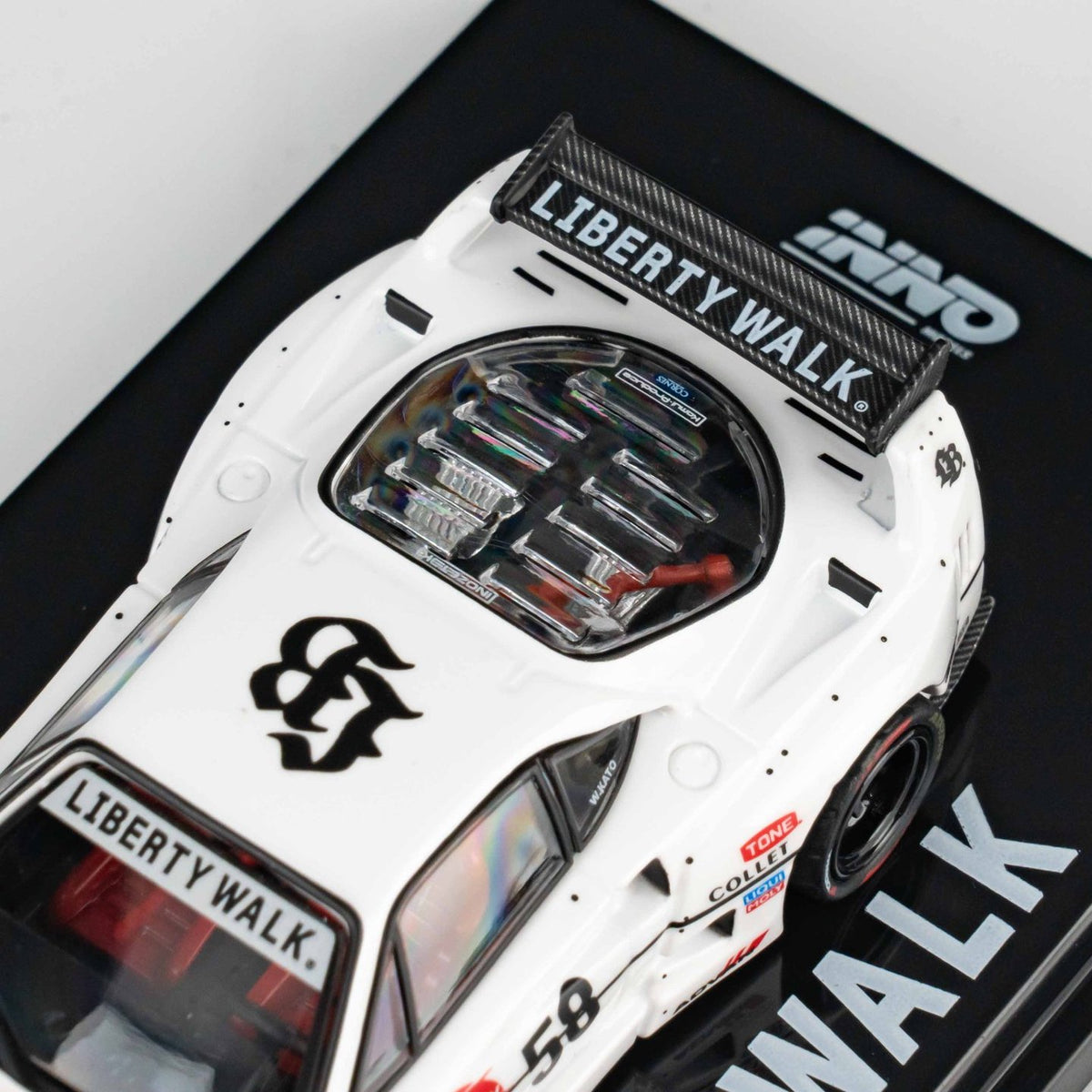 INNO64 1:64 LBWK F40 COLLET White in Premium Box Packaging (Chance of a Red Chase Car) (IN64-LBWKF40-COLLET)