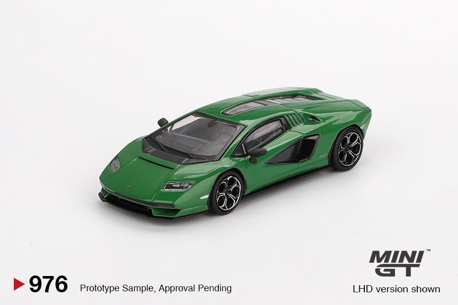 Mini GT 1:64 Lamborghini Countach LPI 800-4 Verde Medio (MGT00976-CH)