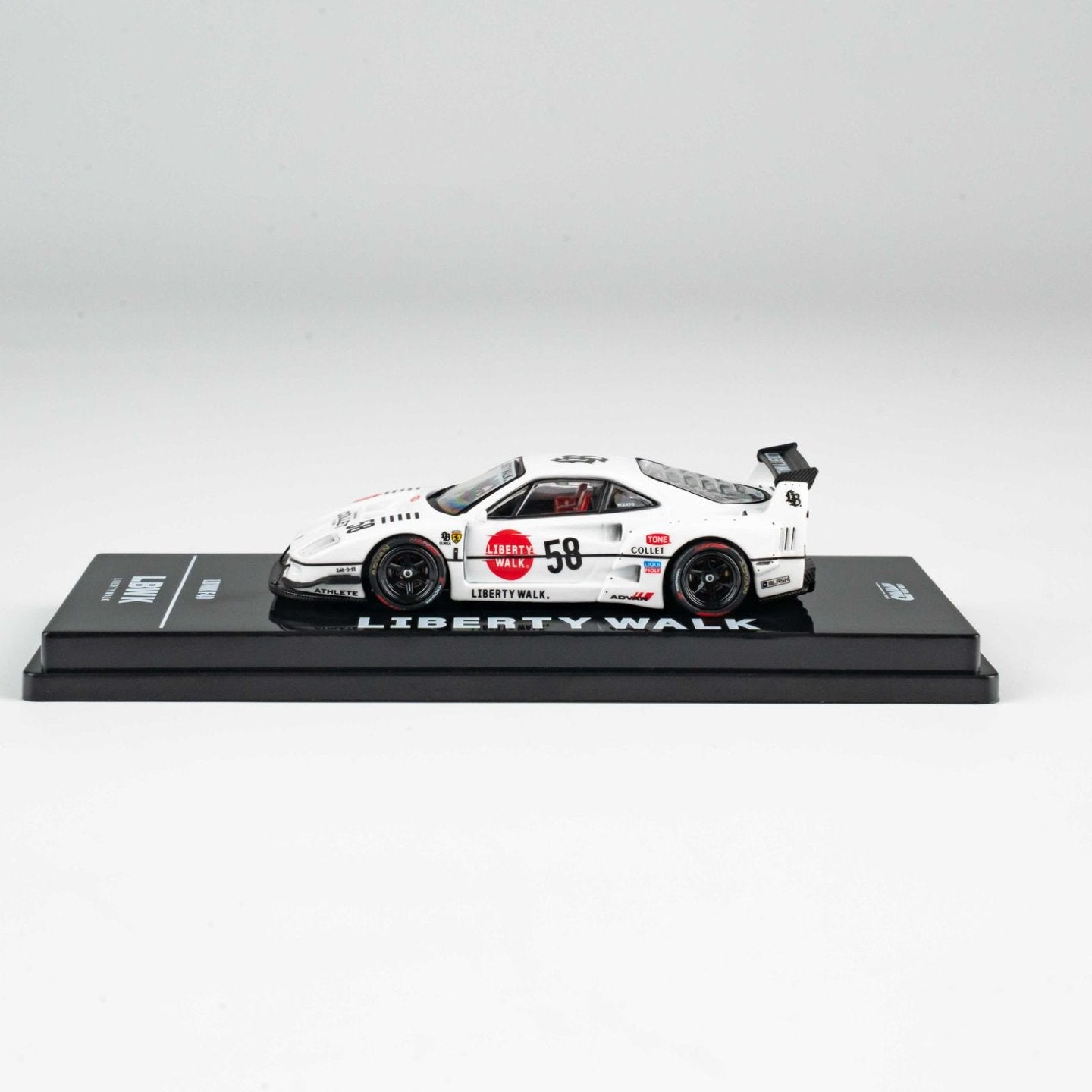INNO64 1:64 LBWK F40 COLLET White in Premium Box Packaging (Chance of a Red Chase Car) (IN64-LBWKF40-COLLET)