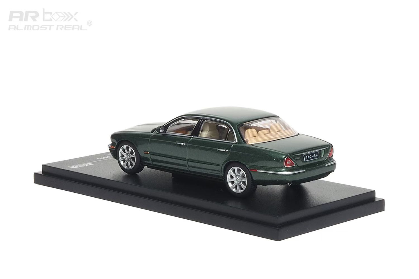 AR Box 1:64 Jaguar XJ350 British Racing Green Jaguar Official Licensed