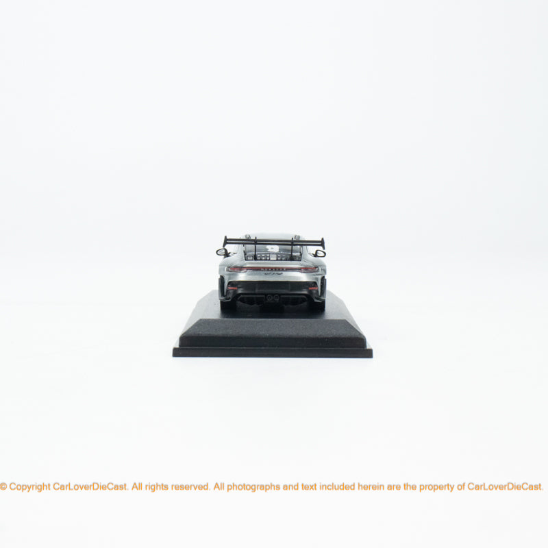 Minichamps x CLDC CarBook Vol. 2 Minichamps 1:64 Porsche 911 GT3 RS Glossy Varnish Diecast Car Model with Magazine (English Version)
