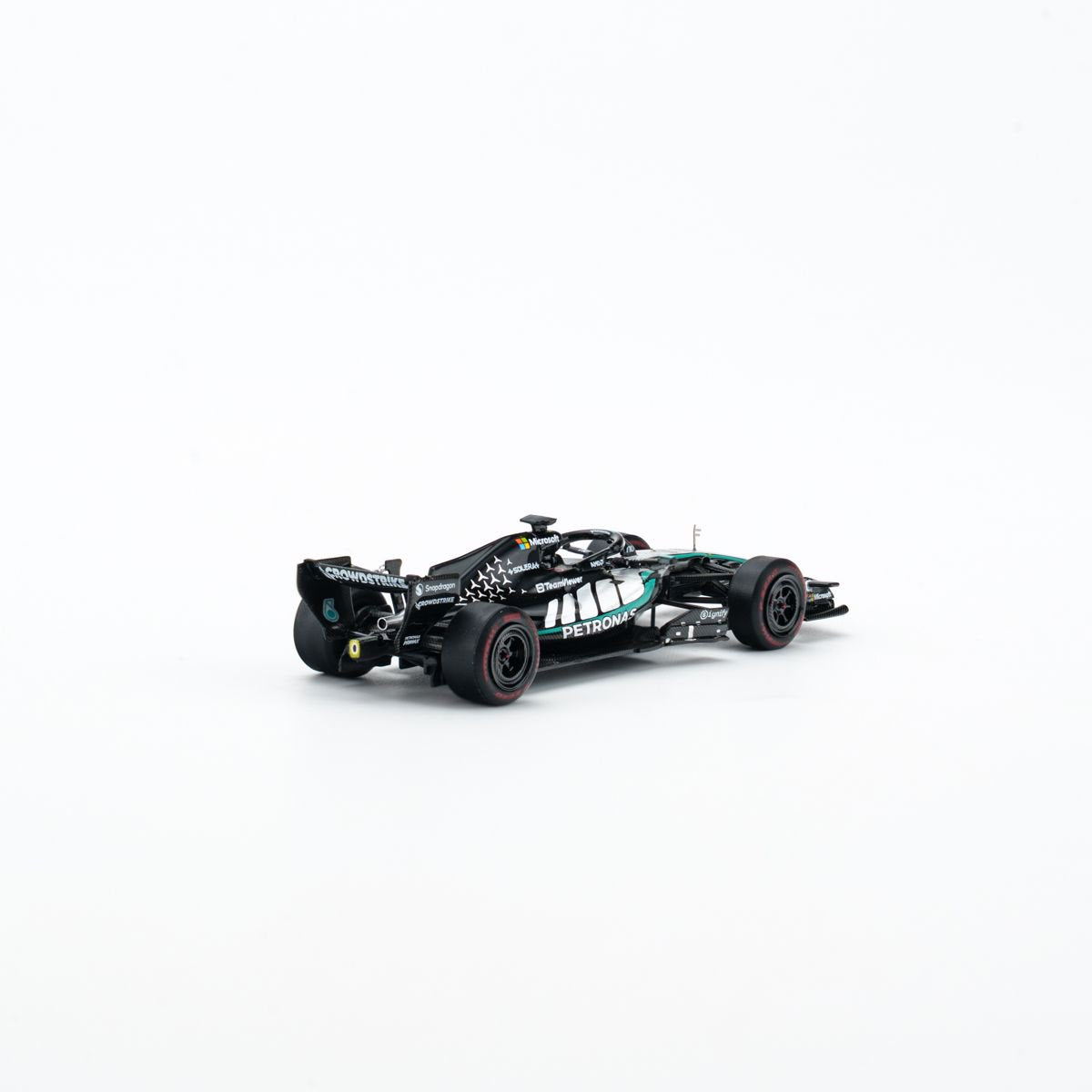 MINICHAMPS 1:64 MERCEDES-AMG PETRONAS FORMULA ONE TEAM W17 - GEORGE RUSSELL - WINNER SPRINT CHINA GP 2026 With FIGURINE AND POSITION BOARD
