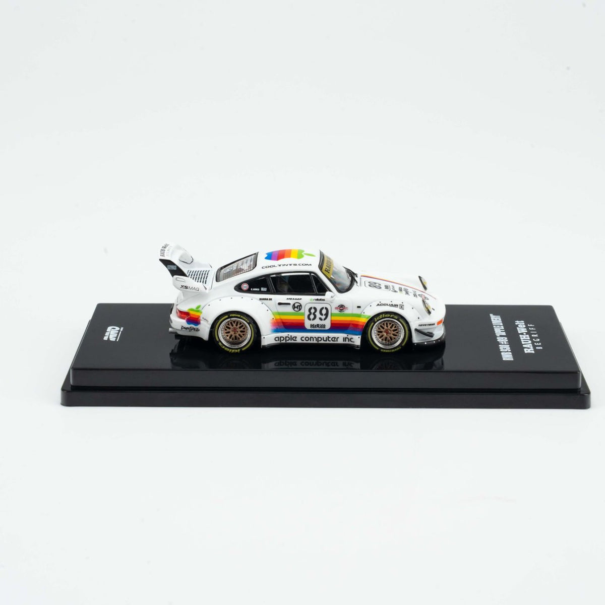 INNO64 1:64 RWB 930 #89 Apple Livery (IN64-RWB930-APPLE)