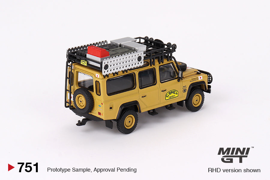 Mini GT 1:64 Land Rover Defender 110 1989 Camel Trophy Amazon Team Japan RHD (MGT00751-CH)
