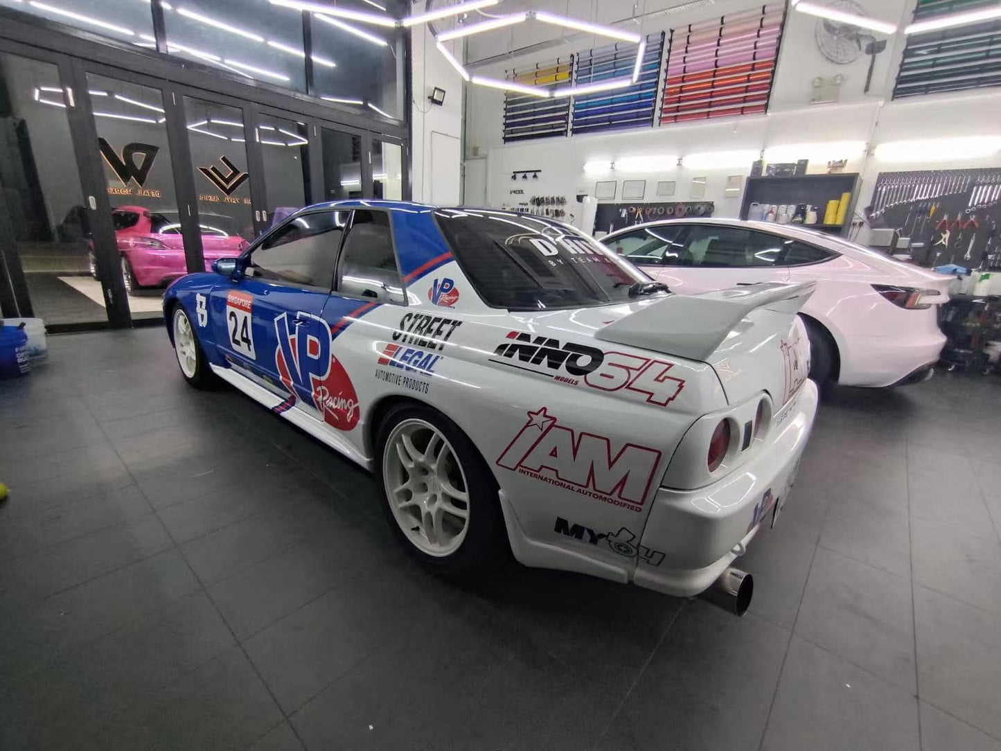 INNO64 1:64 Nissan Skyline GT-R R32 Singapore Diecast EXPO 2024 Special Edition (IN64-R32-SGDE24)