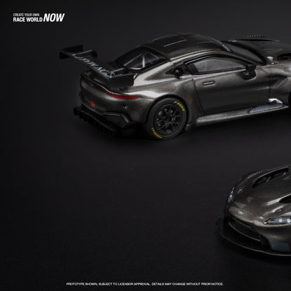 Pop Race 1:64 Aston Martin Vantage GT3 Carbon Edition (PR640178)