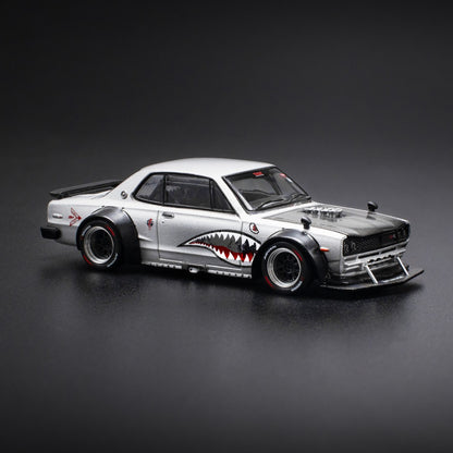 Pop Race X Enigma 1:64 Nissan Skyline GT-R KPGC10 Hakosuka V8 Drift Silver Shark in Blister Packaging (PRE005)