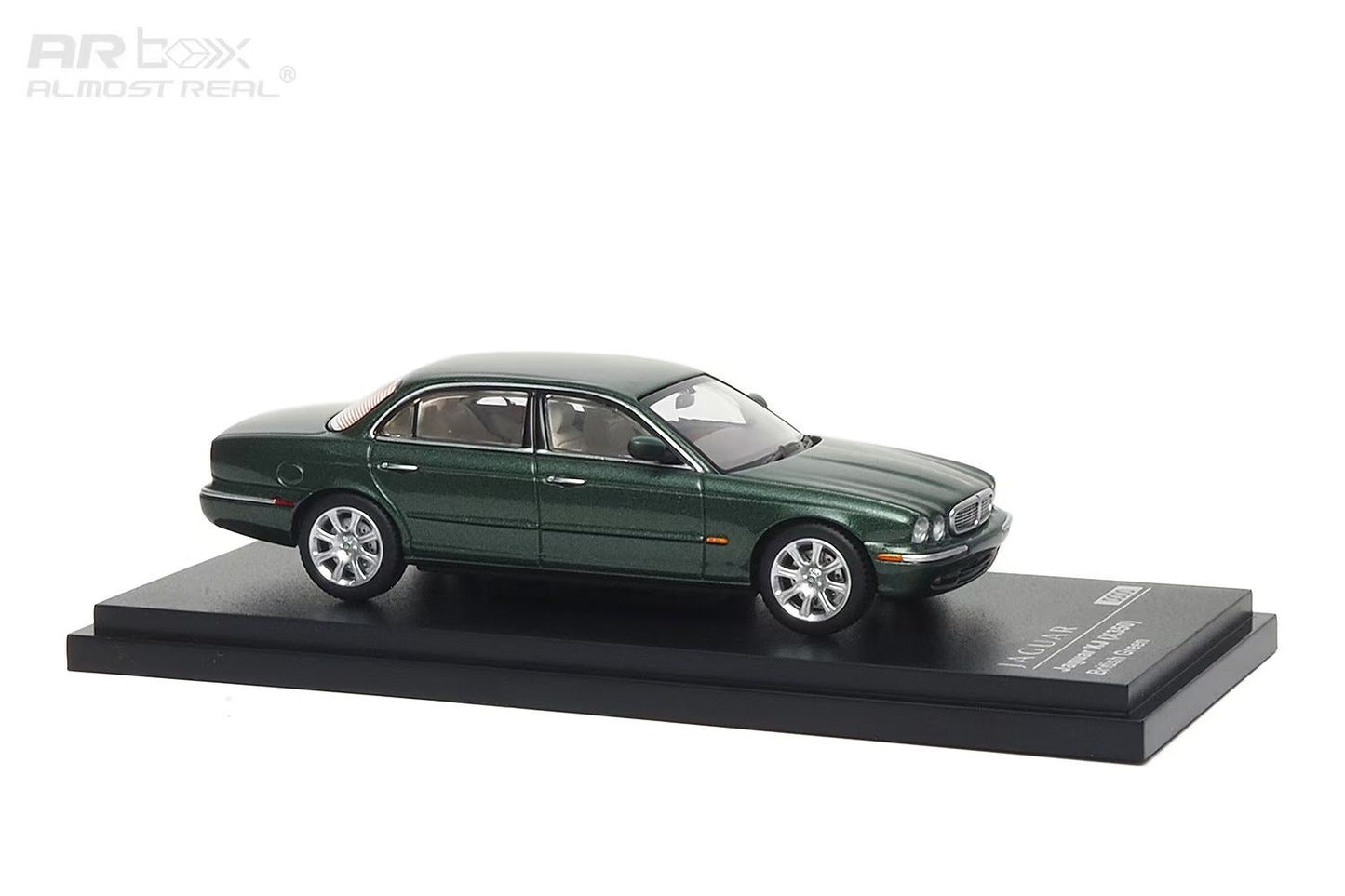 AR Box 1:64 Jaguar XJ350 British Racing Green Jaguar Official Licensed
