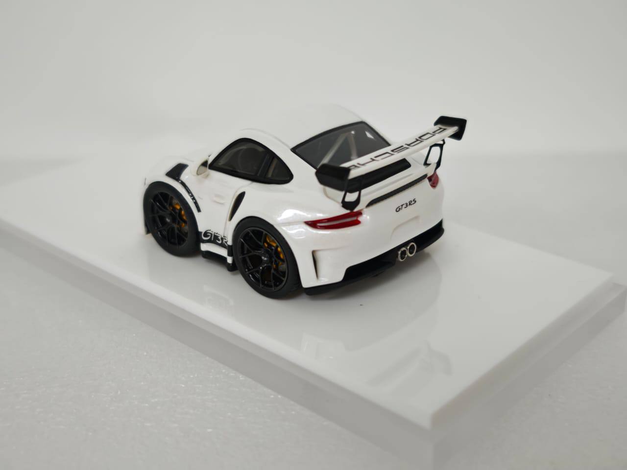 [Premium Resin Model] YM Model X MiniCrafisman 1:64 Porsche 992 GT3 RS White Cute Egg Car (Full Interiors Rolling Cage Metal Exhausts Glossy Paint) Limited to 150 Pieces