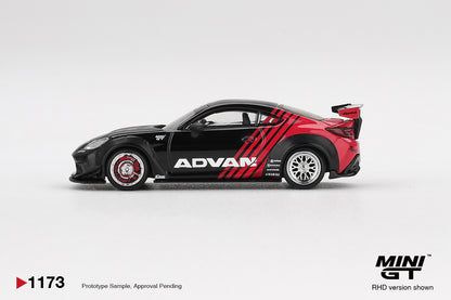 Mini GT 1:64 Toyota GR86 LB★Nation Advan (MGT01173-CH)