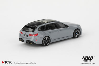 Mini GT 1:64 BMW M5 Touring Brooklyn Grey Metallic (MGT01096-CH)
