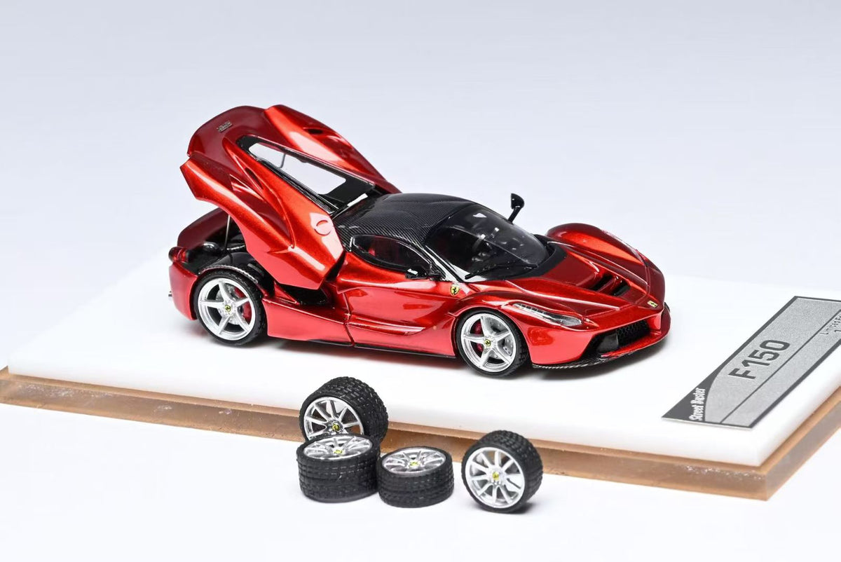 Street Buster 1:64 LaFerrari F150 Coupe Hard Top Rosso Maranello Metallic Red Openable Rear Hood Detailed Engine with Extra Wheel-Set