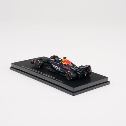 MINICHAMPS 1:64 ORACLE RED BULL RACING RB21 - MAX VERSTAPPEN - WINNER EMILIA-ROMAGNA GP 2025  With FIGURINE, 2X PITBOARD AND POSITION BOARD