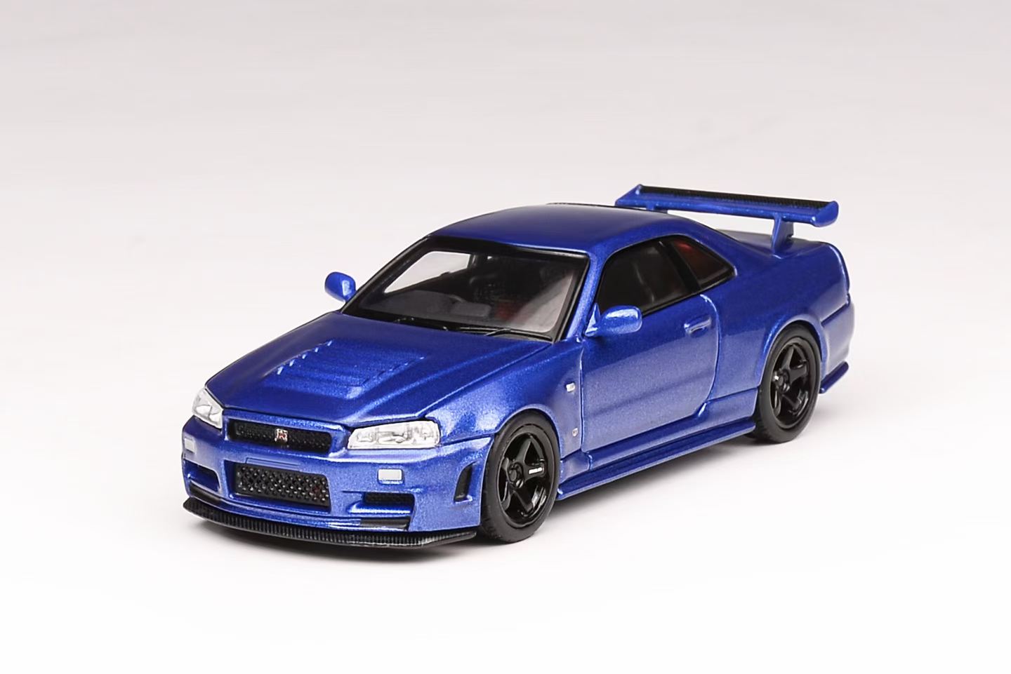 Motorhelix 1:64 Nissan Skyline GT-R R34 Nismo Z-Tune Bayside Blue Openable Front Hood Detailed Engine Official Licensed (Premium Box Packaging)
