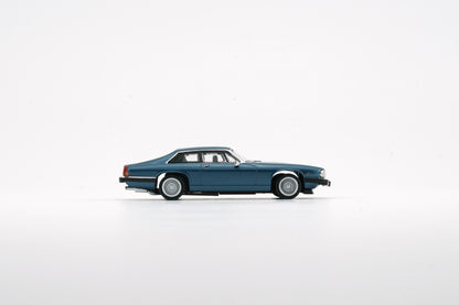 BM Creations 1/64 Jaguar XJ-S XJS V12 Cobalt Blue with 4 Additional Wheels (RHD)