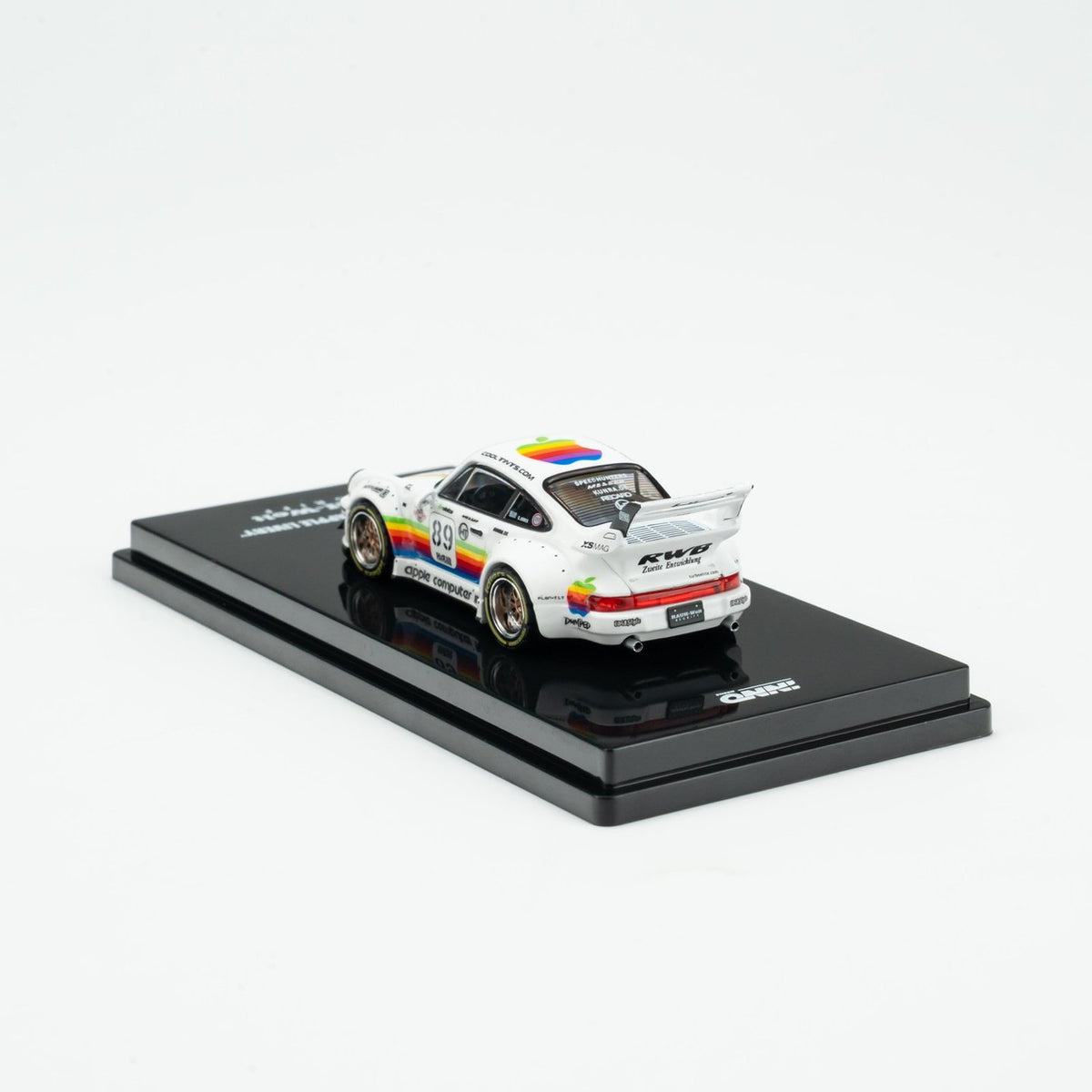 INNO64 1:64 RWB 930 #89 Apple Livery (IN64-RWB930-APPLE)