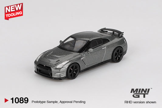 Mini GT 1:64 NISSAN GT-R 2013 Dark Metal Gray (NISMO R35 CRS Version) (MGT01089-CH)