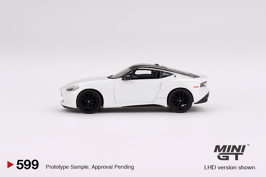 Mini GT 1/64 Nissan Z Performance 2023 Everest White LHD (MGT00599-CH)