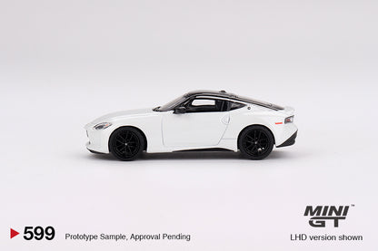 Mini GT 1/64 Nissan Z Performance 2023 Everest White LHD (MGT00599-CH)