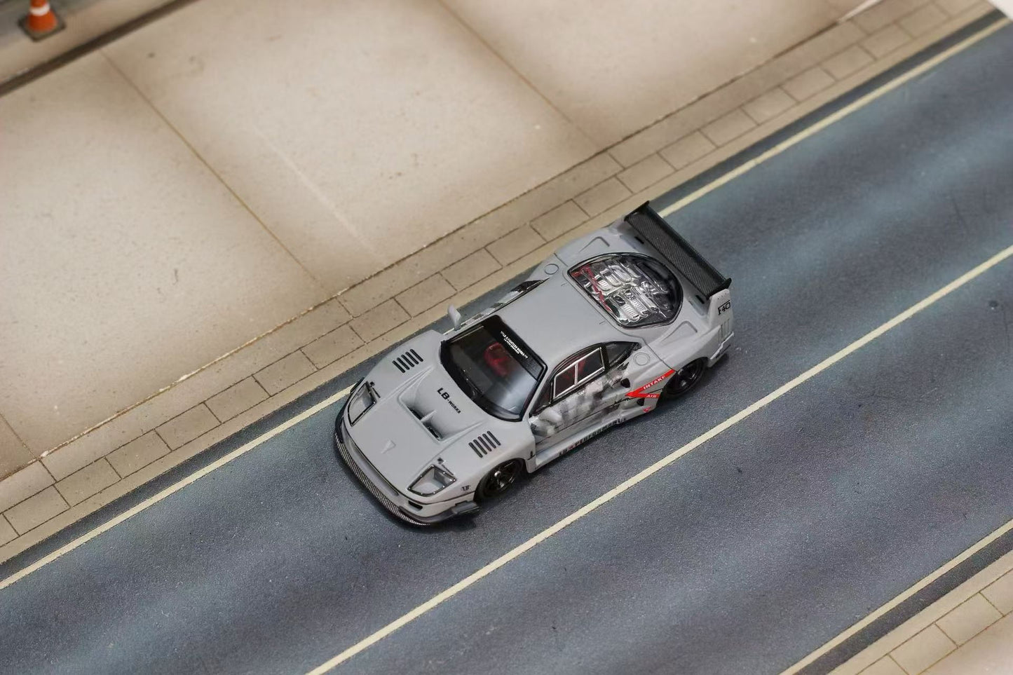 Street Weapon X Ghost Player 1:64 Ferrari F40 LB-Works LBWK Custom Cement Grey