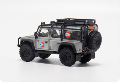 Master Model 1:64 Land Rover Defender 110 4X4 Off Road with Accessories - Gulf Raw Metal Version