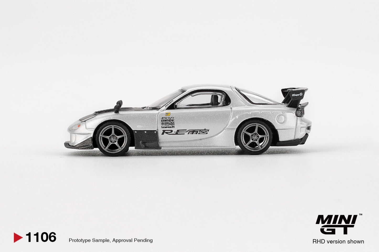 Mini GT 1:64 Mazda RX-7 RE-Amemiya Silver Metallic (MGT01106-CH)