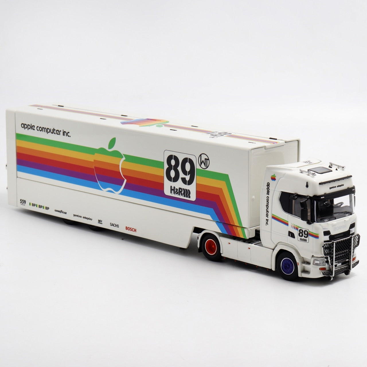 Kengfai X Maxwell 1:64 Scania S-Series 730 V8 Enclosed Double Deck Gull Wings Transporter Lorry Truck Livery White Apple #89 Edition Limited 450 Pieces