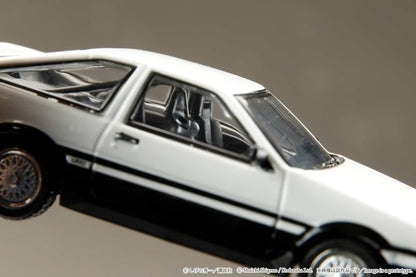 Hobby Japan x JDM64 1:64 Toyota COROLLA LEVIN (AE86) White with Silver Rims / INITIAL D Wataru Akiyama VS Keisuke Takahashi (with 2 Collector Cards)