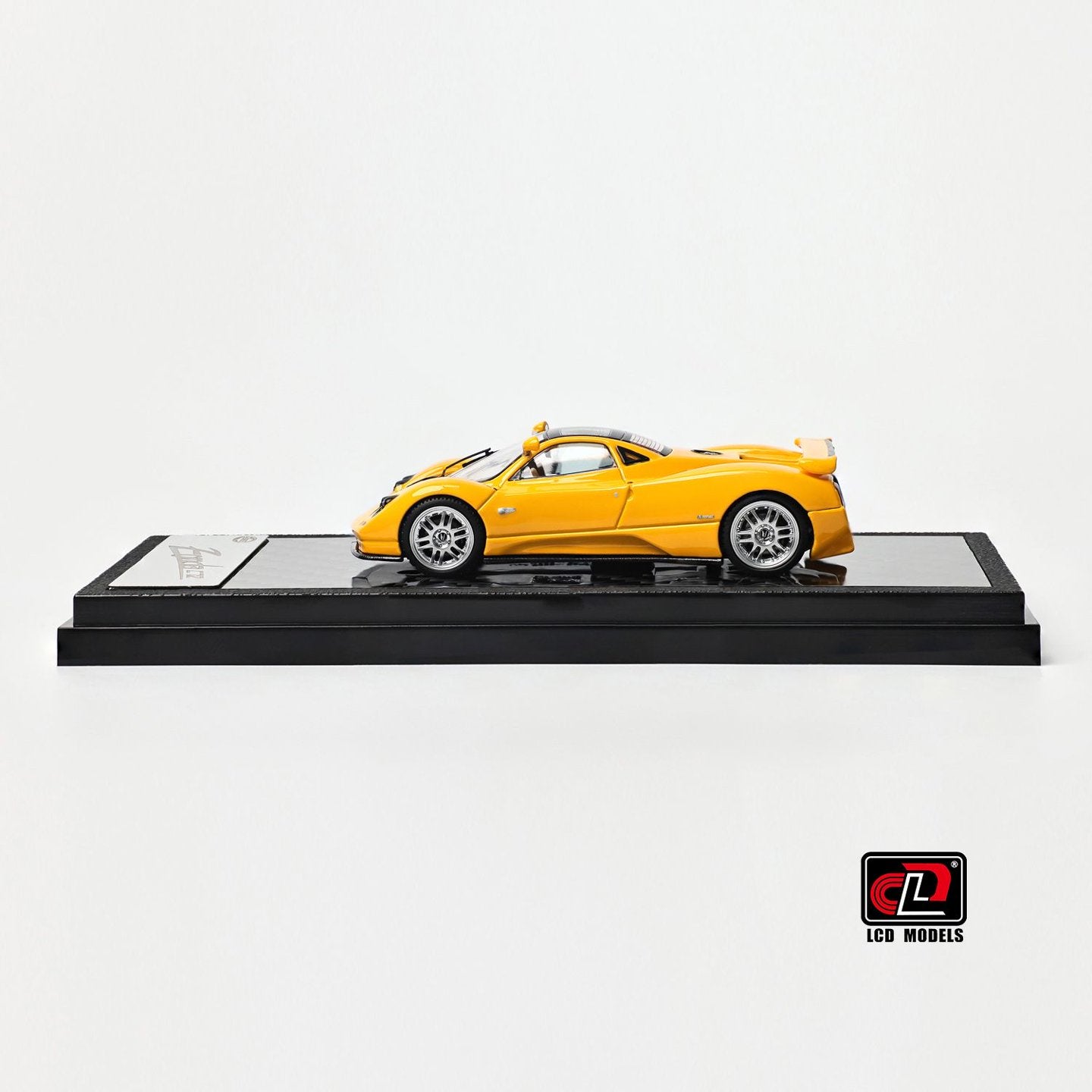 LCD 1:64 Pagani Zonda C12 Yellow Official Licensed