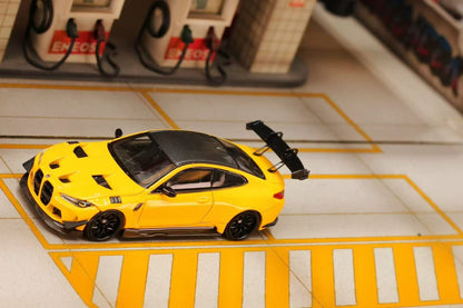 Street Weapon 1:64 BMW M4 G82 Floßmann / Flossmann Auto Design Wide-body Custom Yellow