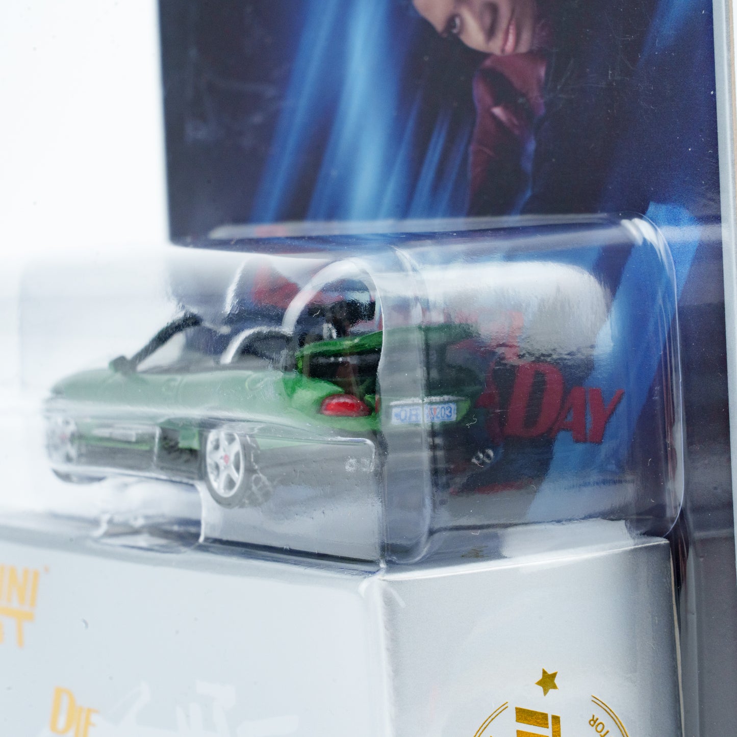 Mini GT 1:64 Jaguar XKR "Die Another Day" Blister Packaging English Version (MGT00908-007E)