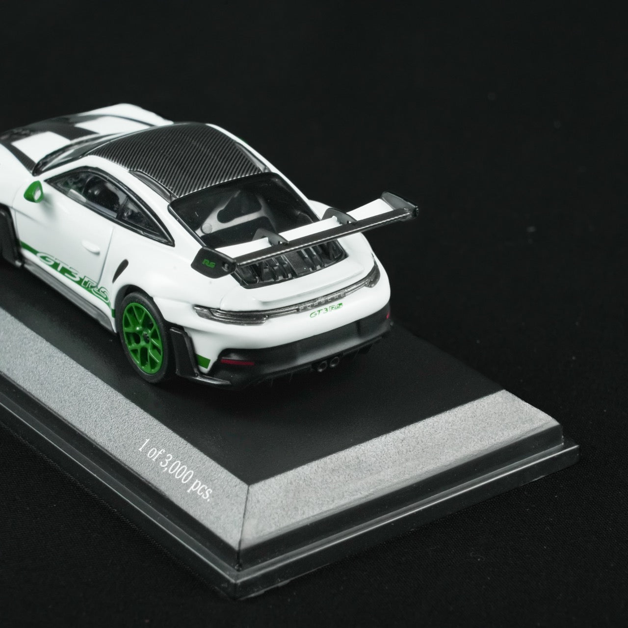 MINICHAMPS 1:64 PORSCHE 911 (992) GT3 RS 2023 WHITE W WEISSACH PACKAGE - TRIBUTE TO AMERICA  - EXCLUSIVE FOR CLDC
