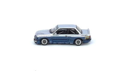 INNO64 1:64 BMW PANDEM E30 M3 Silver/Blue (IN64-E30P-SILBLU)