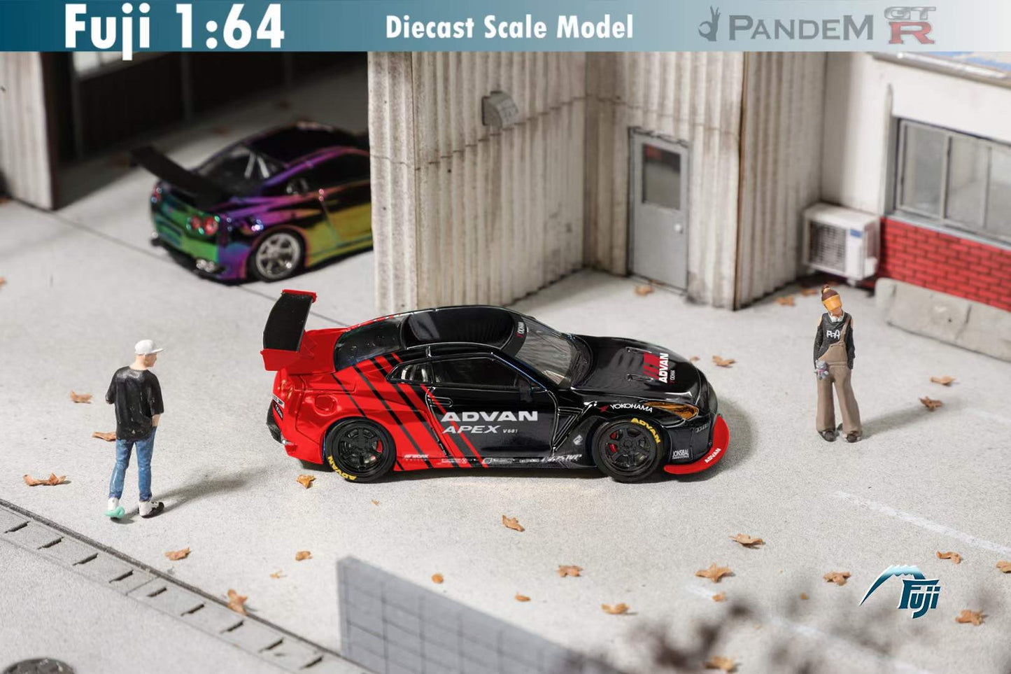 Fuji 1:64 Nissan Skyline GT-R R35 Pandem Rocket Bunny Black Red ADVAN High Spoiler Edition