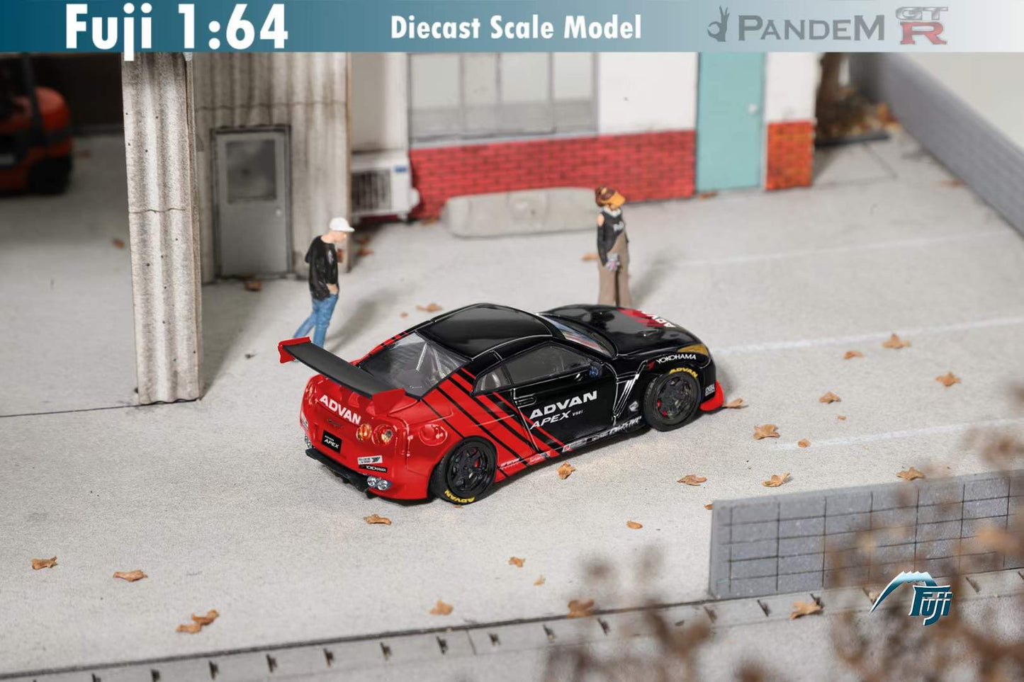 Fuji 1:64 Nissan Skyline GT-R R35 Pandem Rocket Bunny Black Red ADVAN High Spoiler Edition