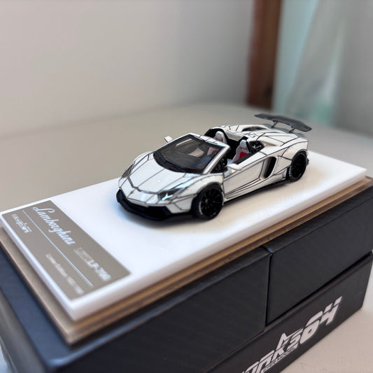 [Premium Resin Model] Fine Works 1:64 Aventador LP700-4 Roadster Convertible Liberty Walk Edition Tron White Black Panel Lines Limited 199 Pieces