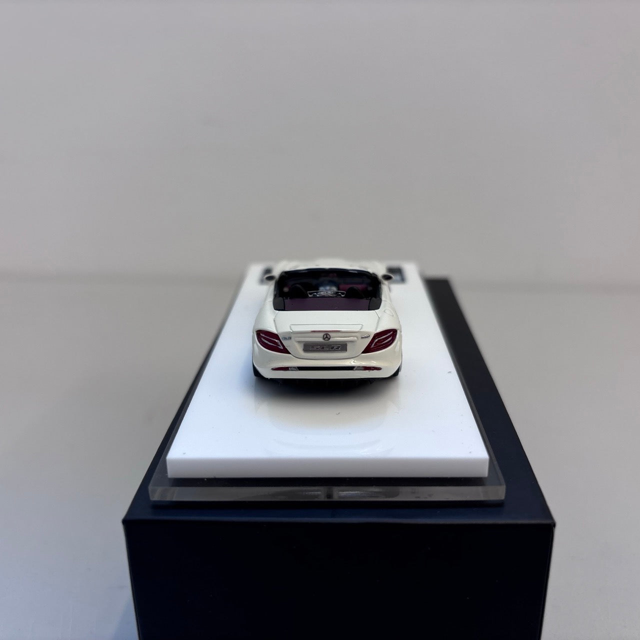 [Premium Resin Model] JG 1:64 SLR Roadster Convertible White in Premium Box Packaging