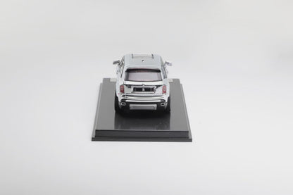 Smallcarart 1:64 Rolls Royce Cullinan Black Badge Edition Chrome White Steel Limited 399 Pieces