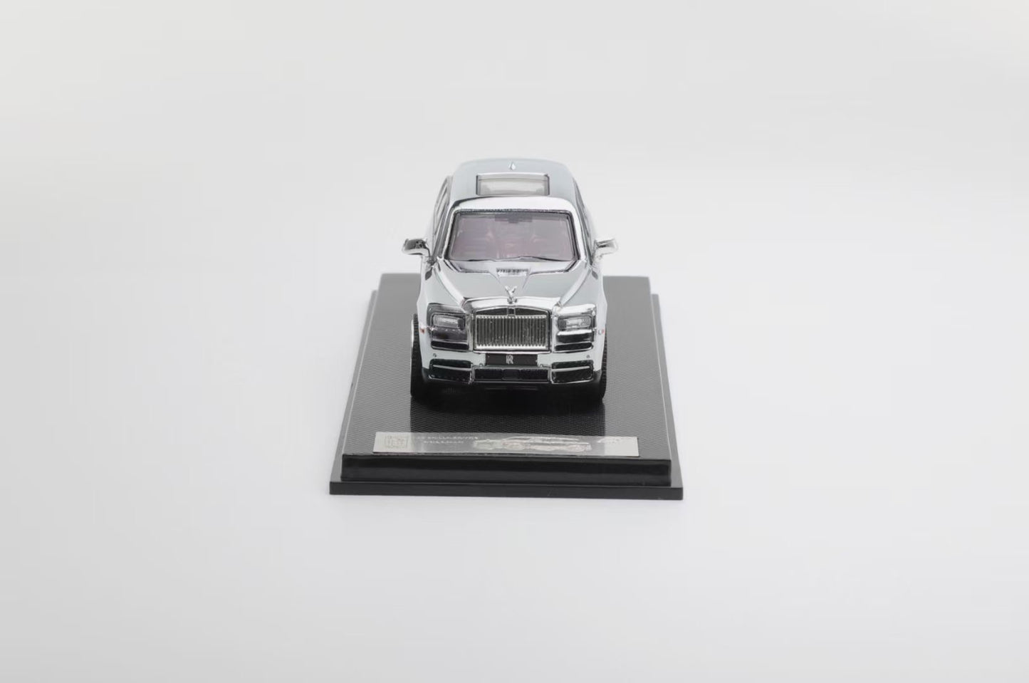 Smallcarart 1:64 Rolls Royce Cullinan Black Badge Edition Chrome White Steel Limited 399 Pieces